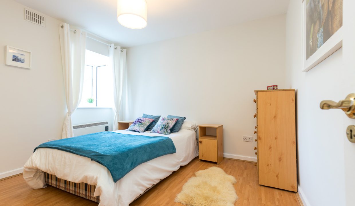Apt_32_Ferrybank-14