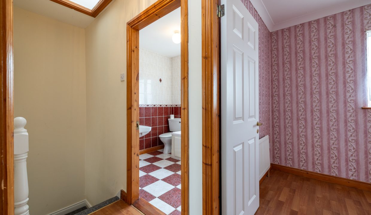 122_Burrin_Manor-16